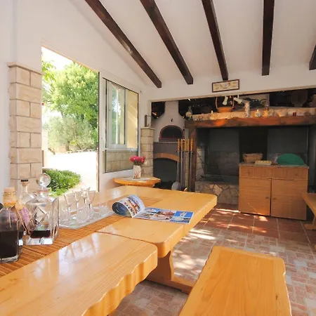 House Mare Kaštel Novi