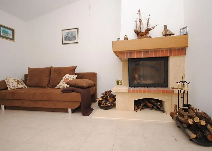 House Mare Kaštel Novi