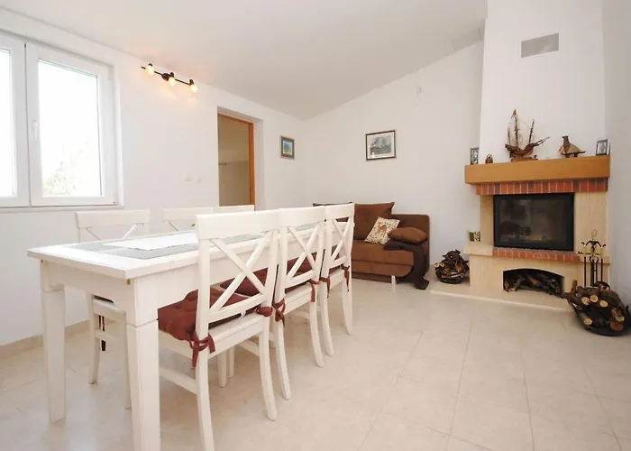 Сasa de vacaciones House Mare Kaštel Novi