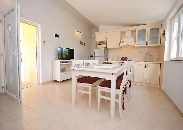 Сasa de vacaciones House Mare Kaštel Novi