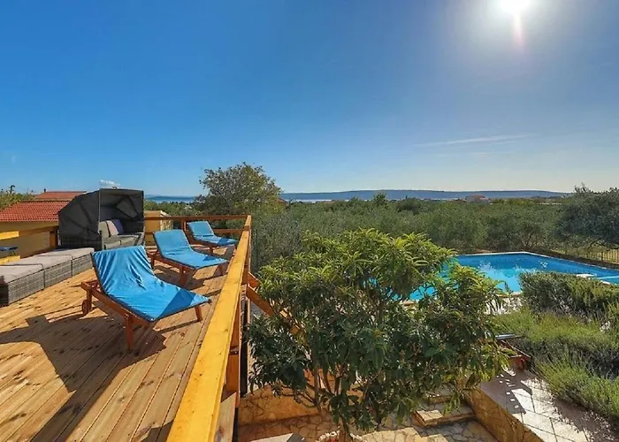 Сasa de vacaciones House Mare Kaštel Novi