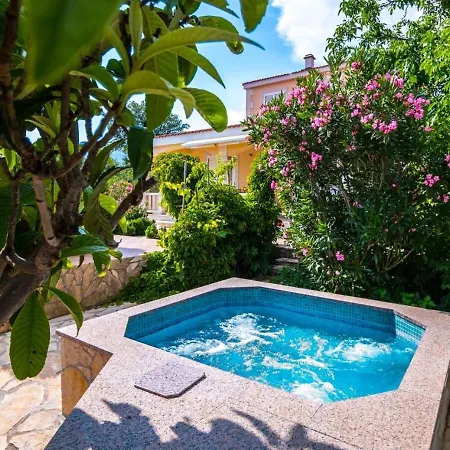 Mare - Open Pool And Pool For Children Holiday home Kastel Novi