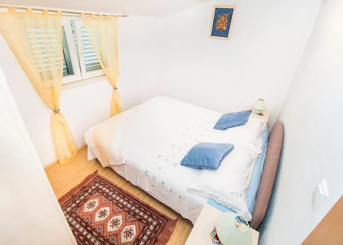 House Mare Kaštel Novi